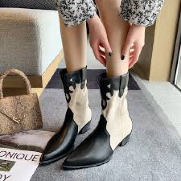 Shoes - 42.🛑COST Black Cream heel faux suede above ankle length boot boot